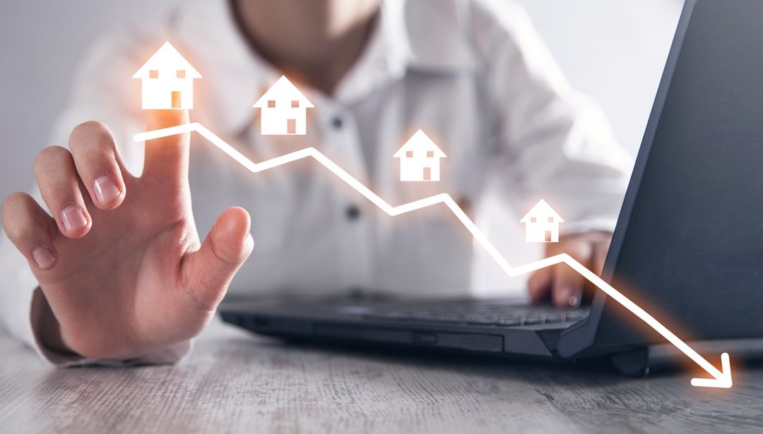 Real Reason Spring Housing Sales Are Falling Apart